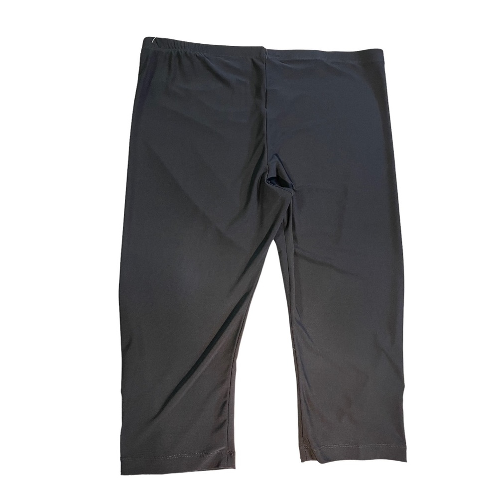 437 - NEW Stephanie by Crystal Black Capris